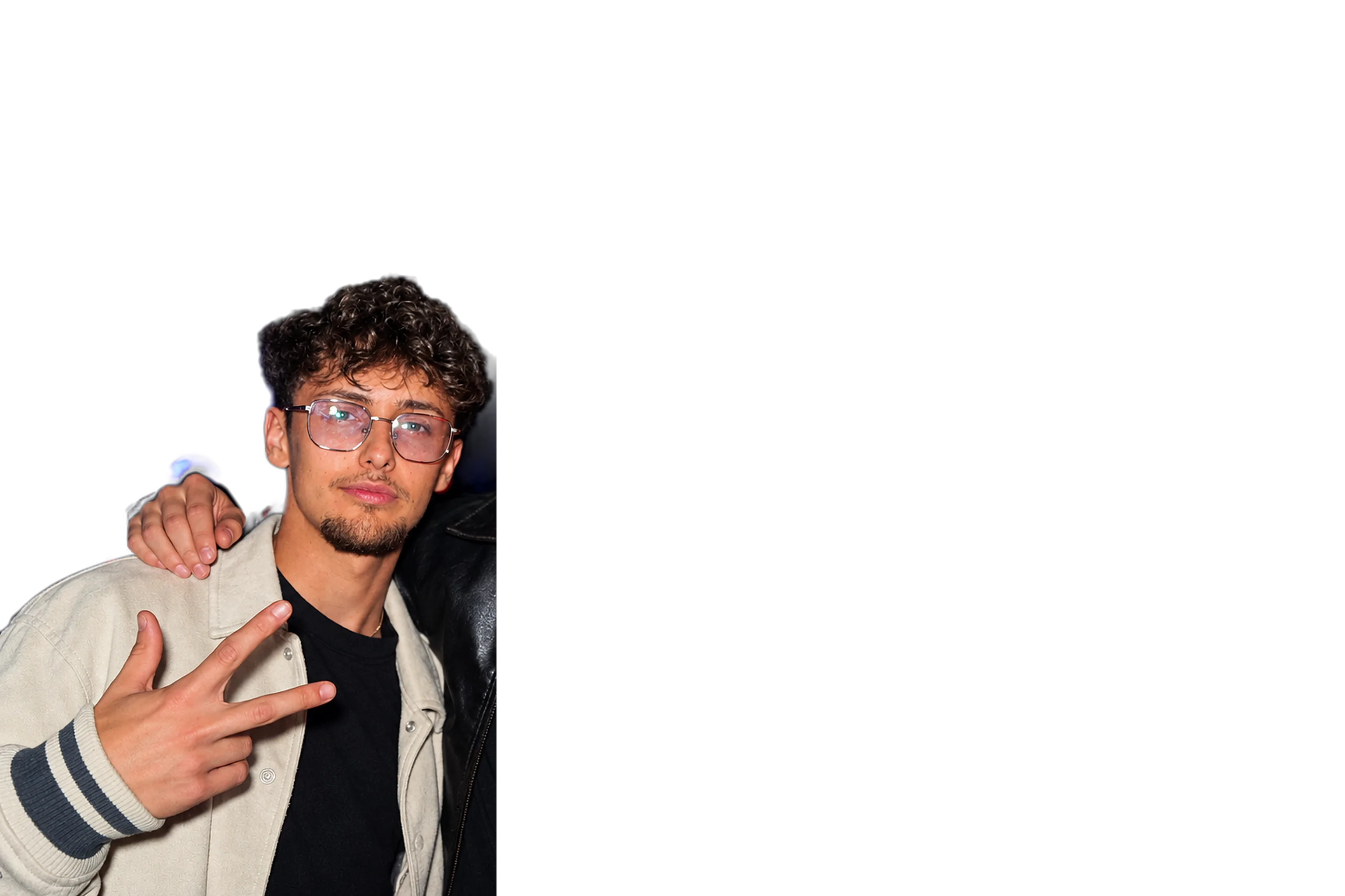 Cristian, links, mit weisser Jacke